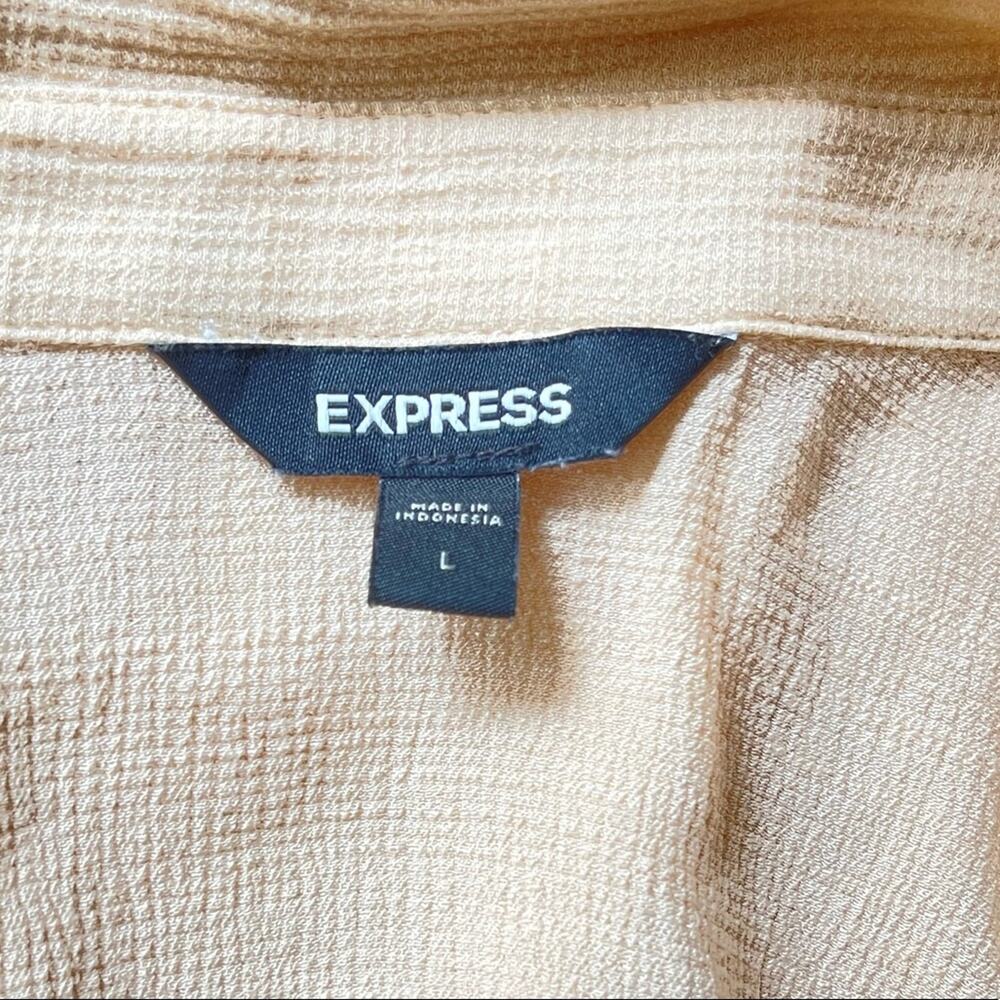 EXPRESS Long Sleeve pintuck pleats on Shoulder & Corsage SIZE LARGE cream tone - Picture 5 of 14